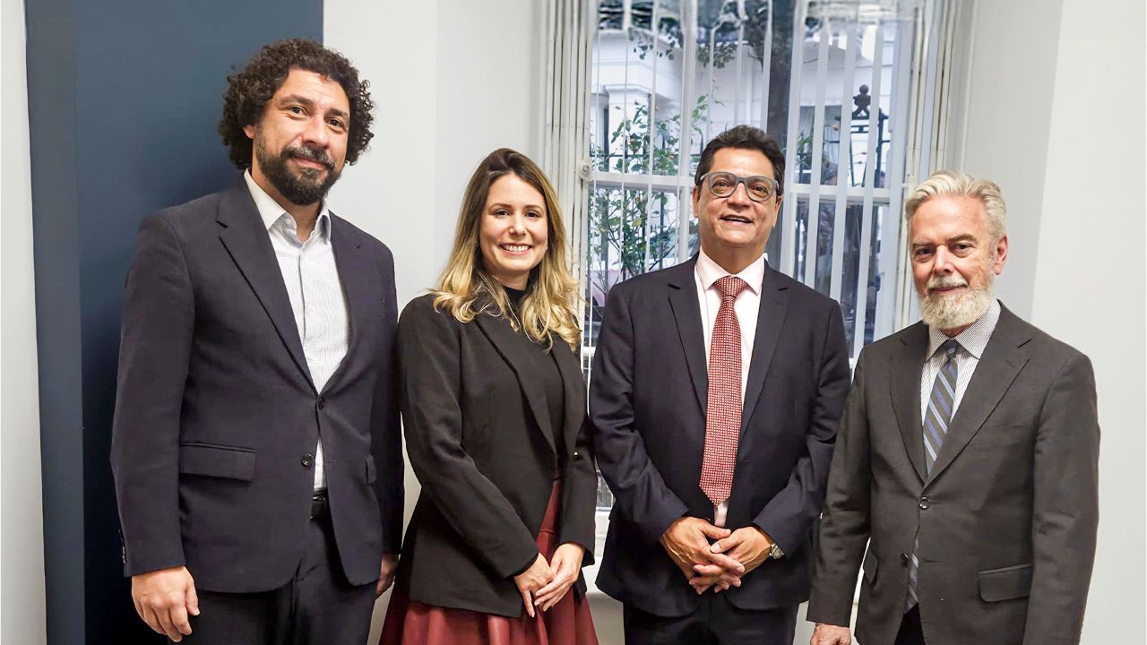 Encontro entre Loterj e embaixador Antônio Patriota